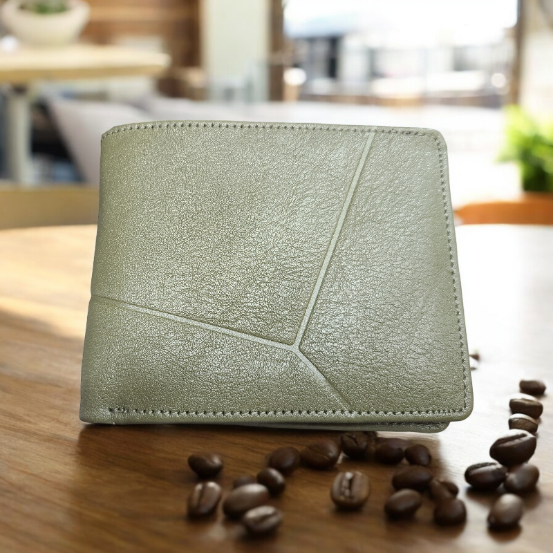 https://chowdhuryproducts.com/premium-green-colour-leather-wallet